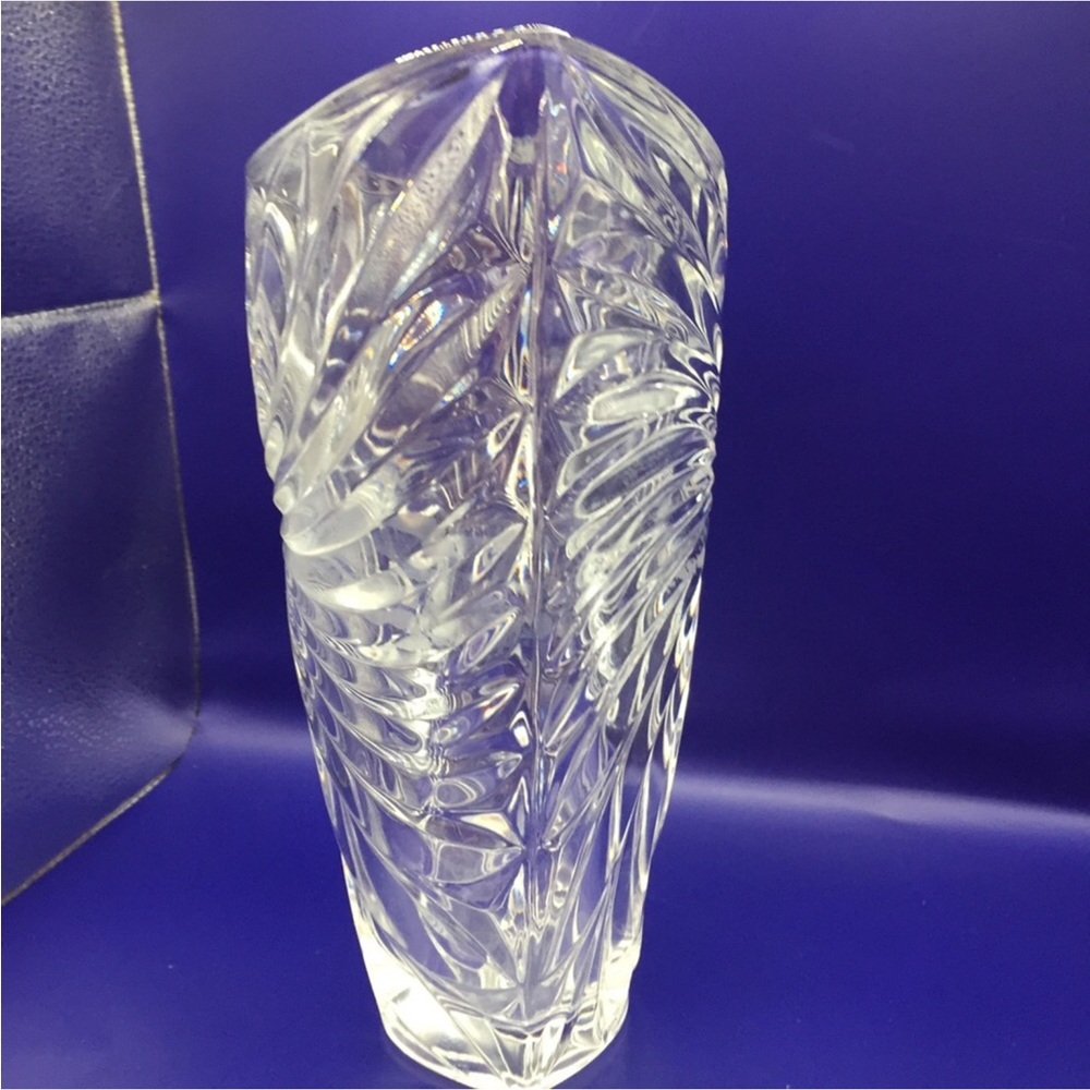 MIKASA CRYSTAL VASE "PEACOCK" 9.75" Celebrations - Picture 5 of 9